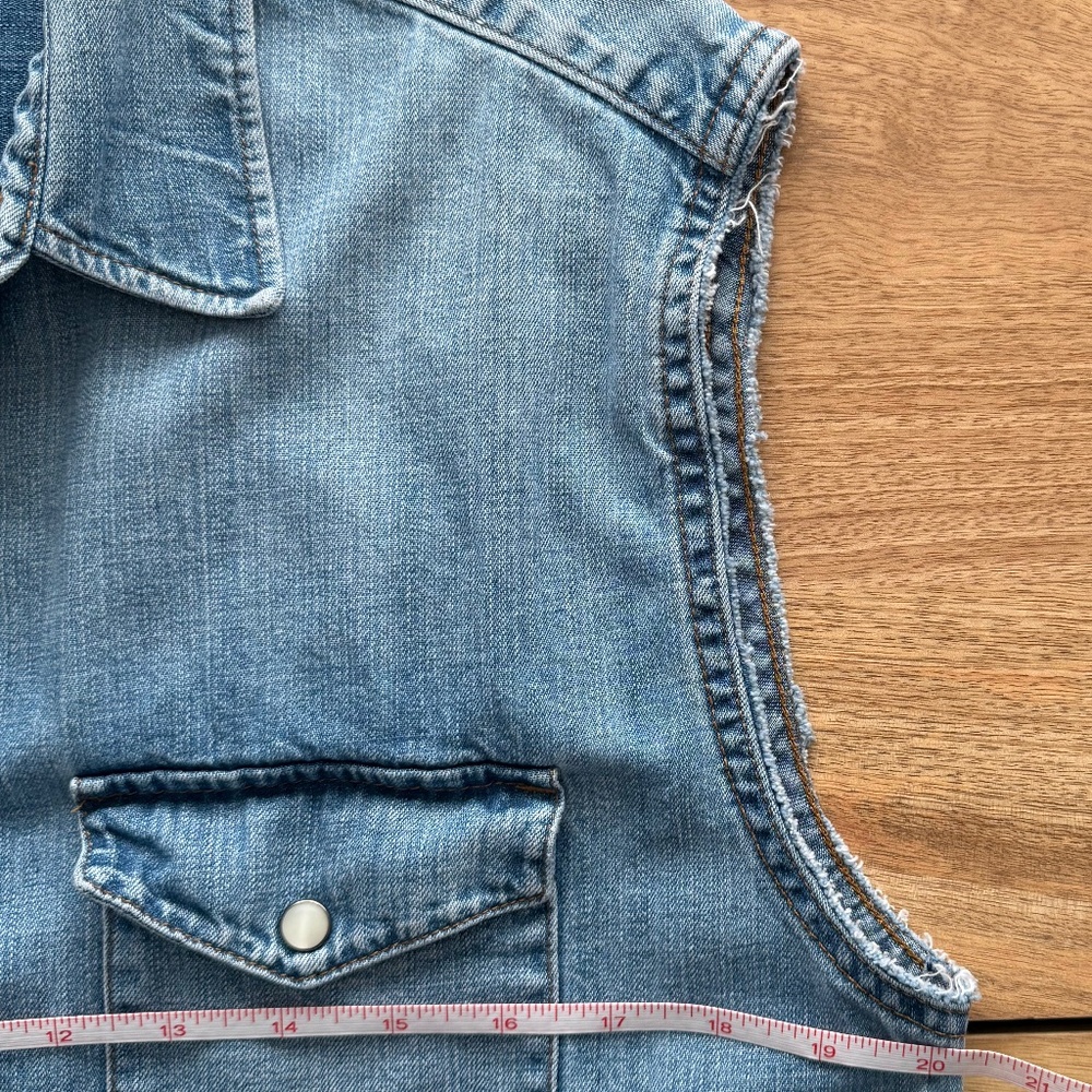 Gap | M | Sleeveless Denim Shirt - Picture 8 of 11